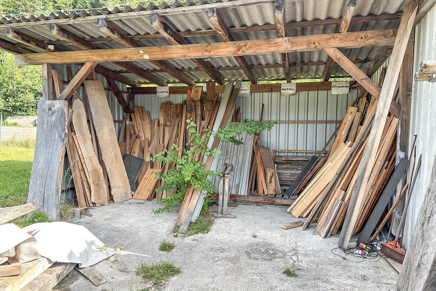 Posten Massivholzreste und Holzbretter